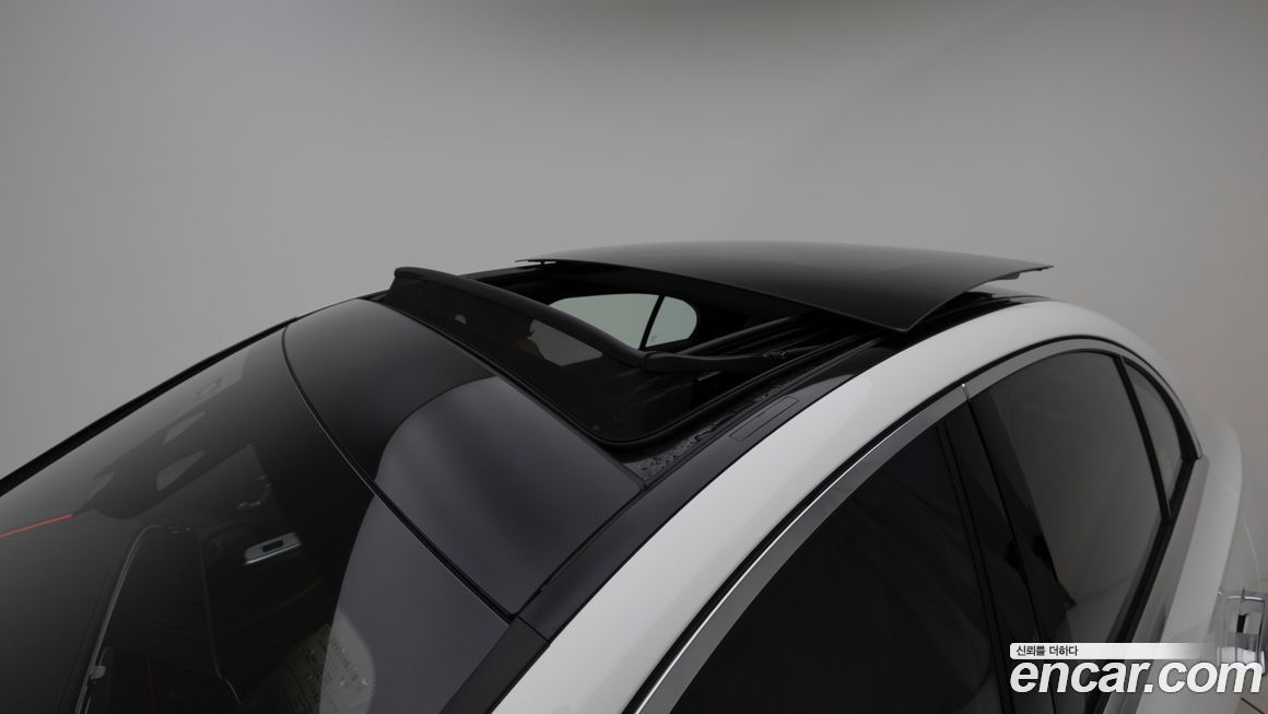 Mercedes-Benz E-Class 2026