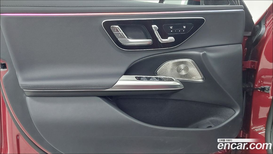 Mercedes-Benz E-Class 2025
