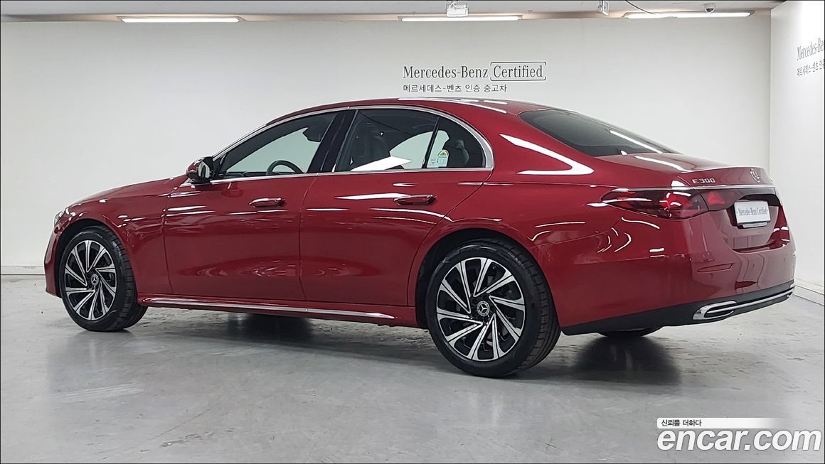 Mercedes-Benz E-Class 2025