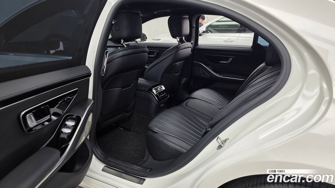 Mercedes-Benz S-Class 2022
