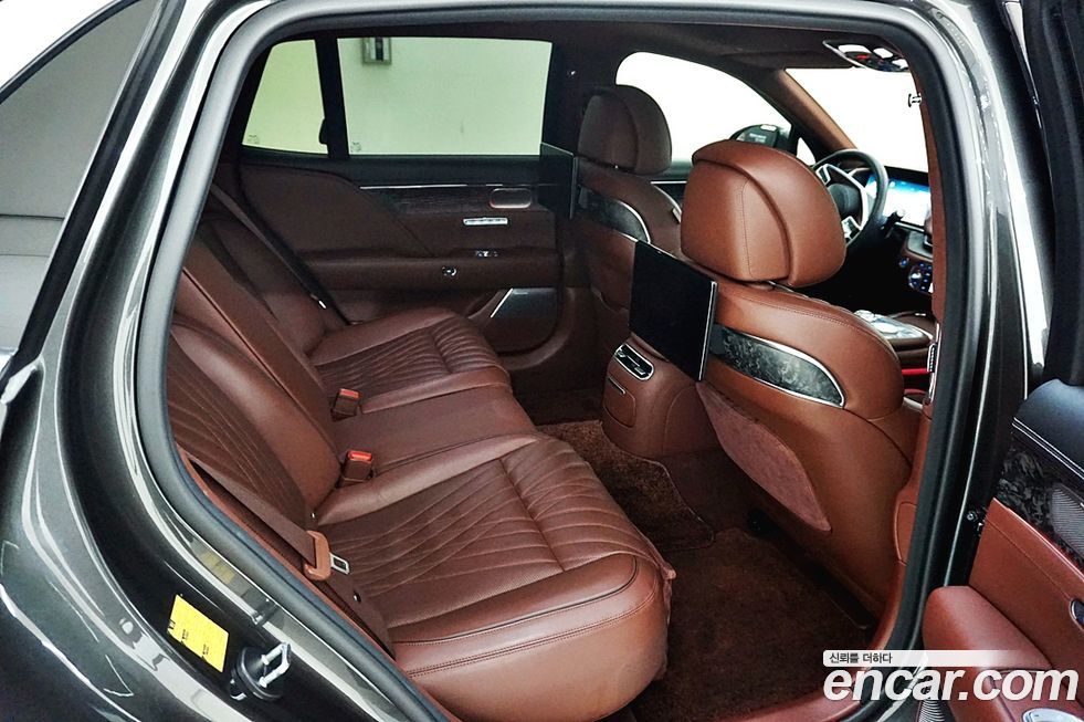 Genesis G90 2023