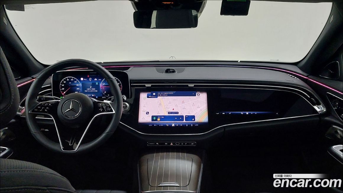 Mercedes-Benz E-Class 2025