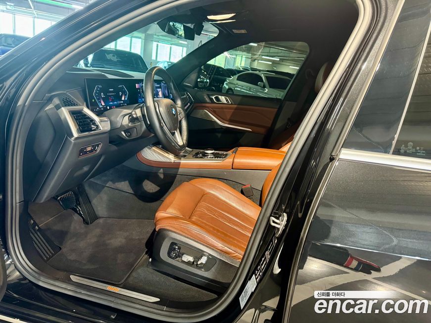 BMW X7 2023