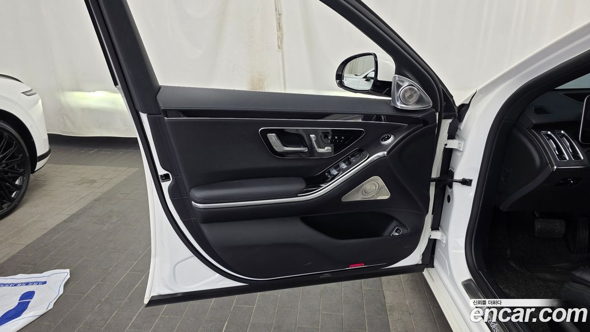 Mercedes-Benz S-Class 2022