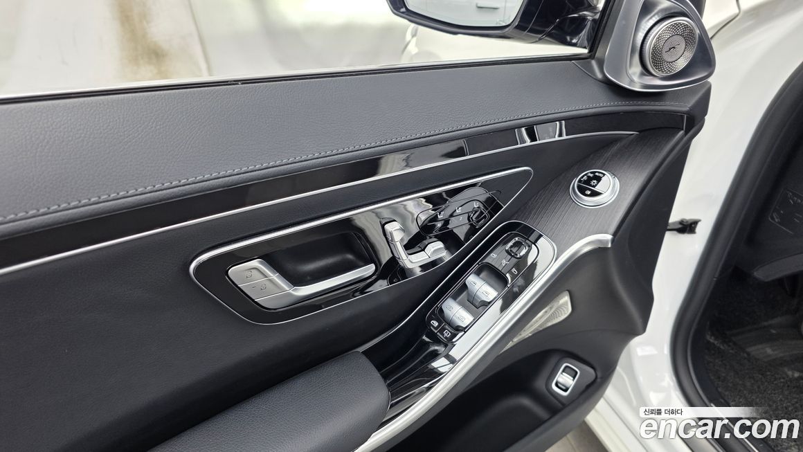 Mercedes-Benz S-Class 2022