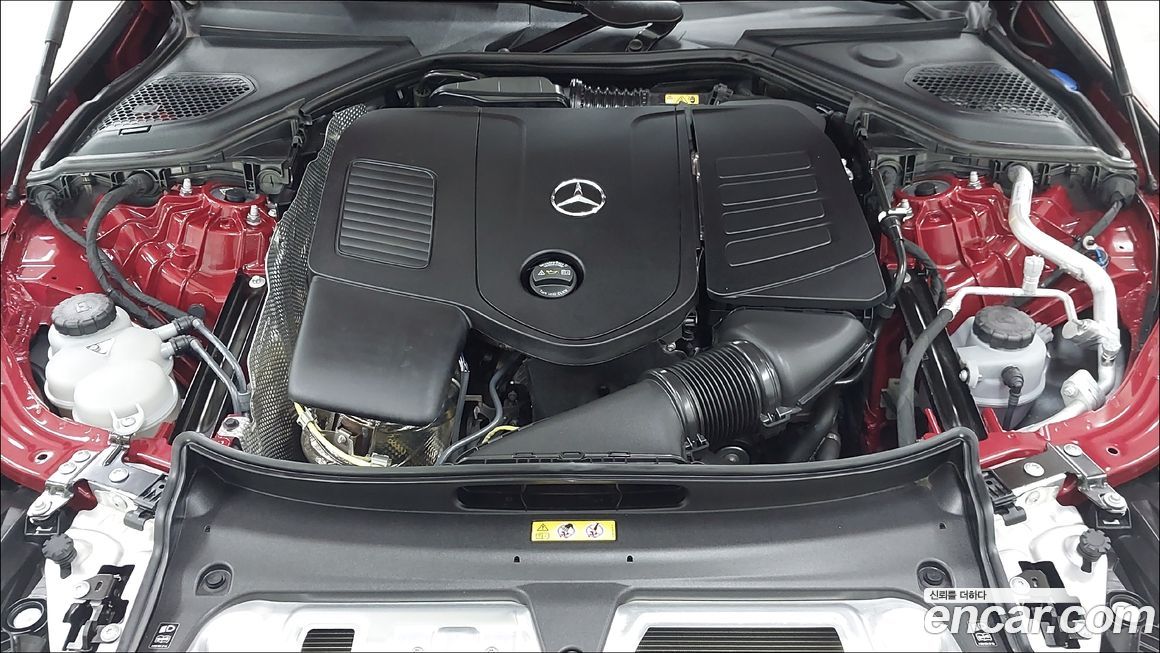 Mercedes-Benz E-Class 2025