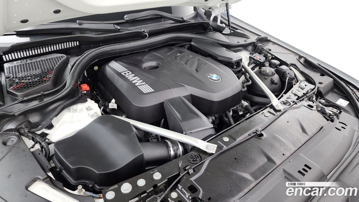 BMW 5-Series 2025