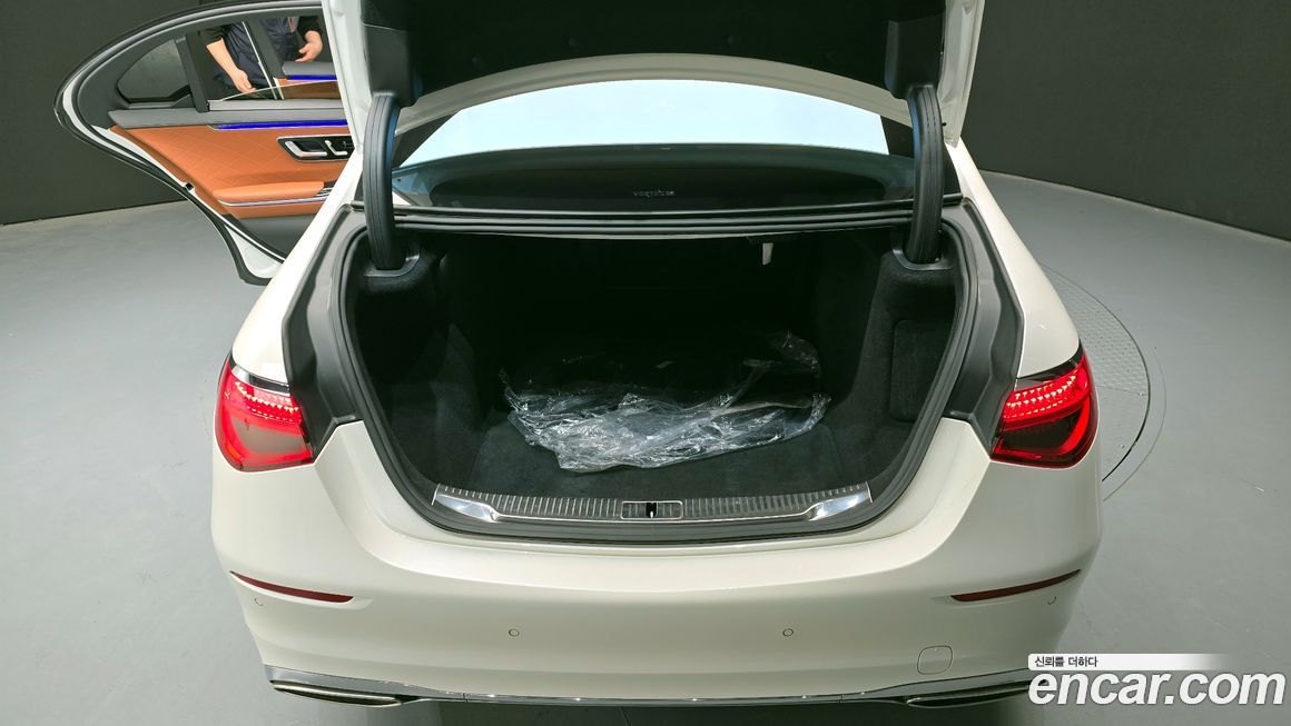 Mercedes-Benz S-Class 2022