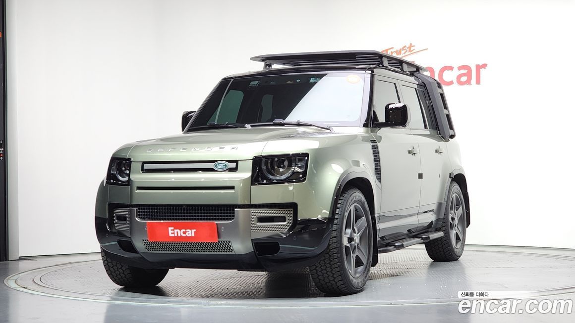 Land Rover Defender 2025