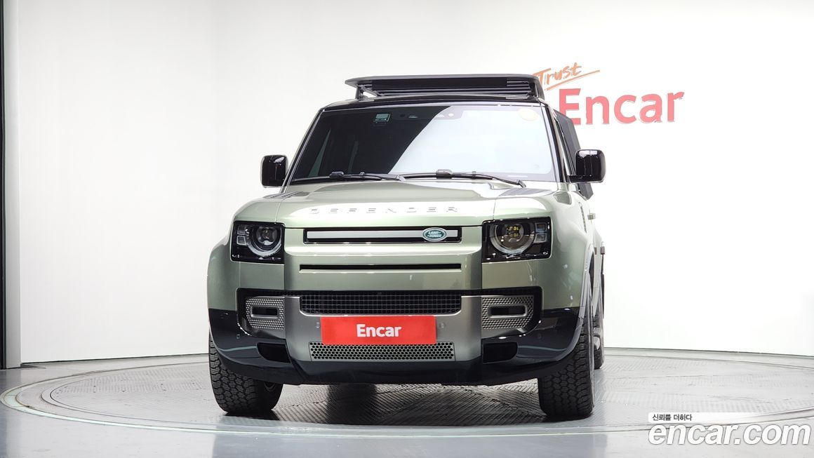 Land Rover Defender 2025