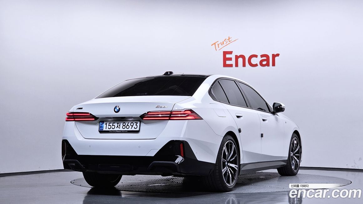 BMW 5-Series 2025