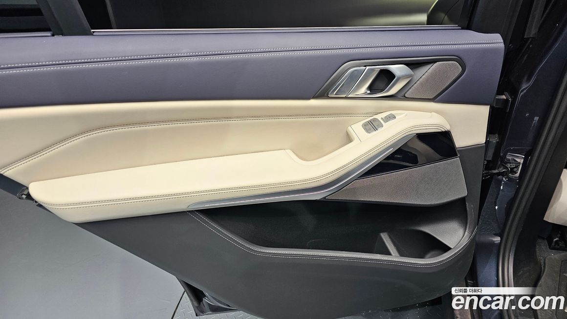 BMW X7 2022