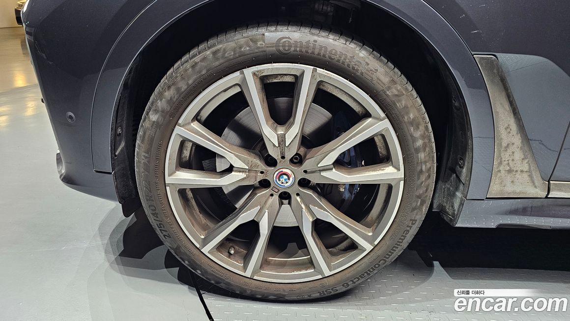 BMW X7 2022