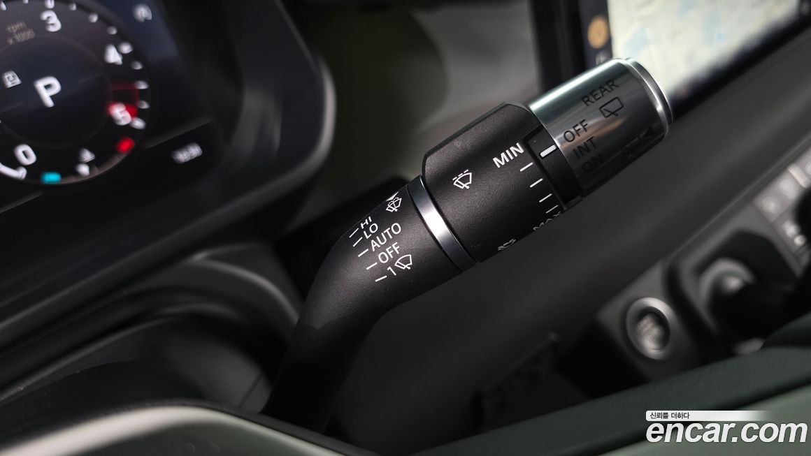 Land Rover Defender 2020