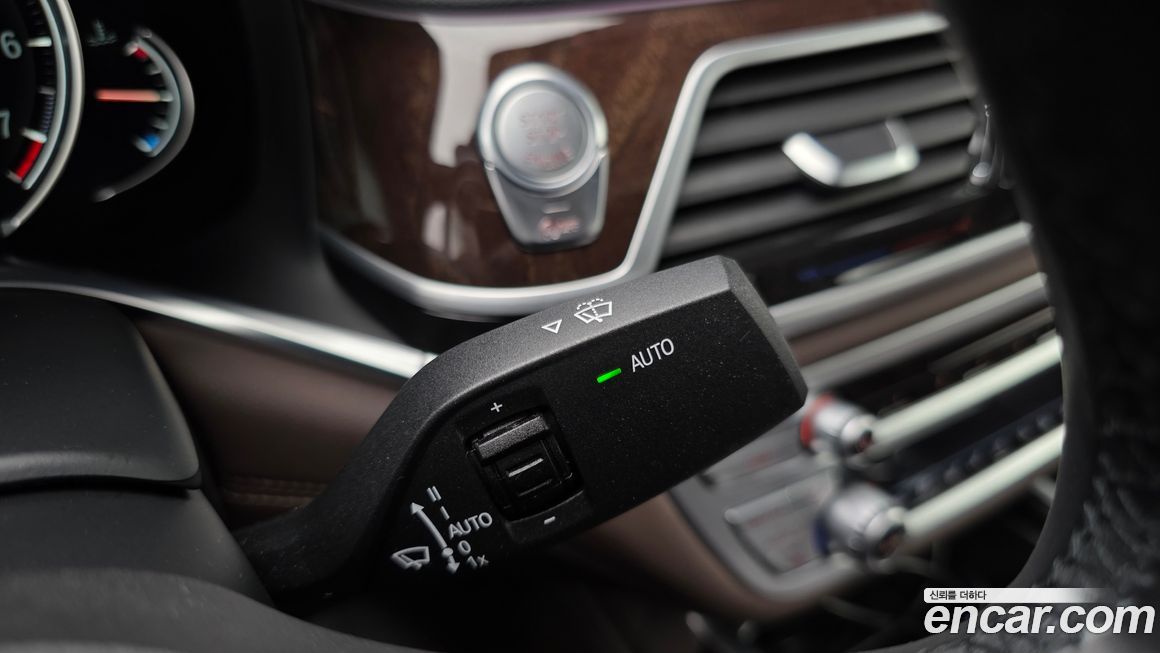 BMW 7-Series 2017