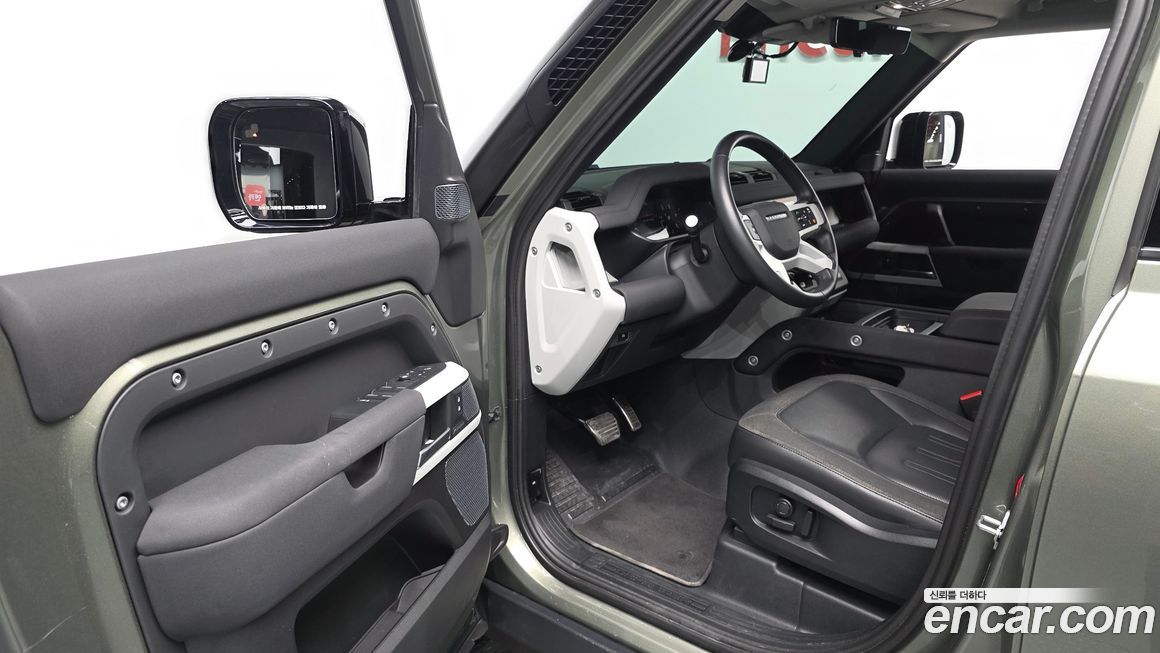 Land Rover Defender 2020