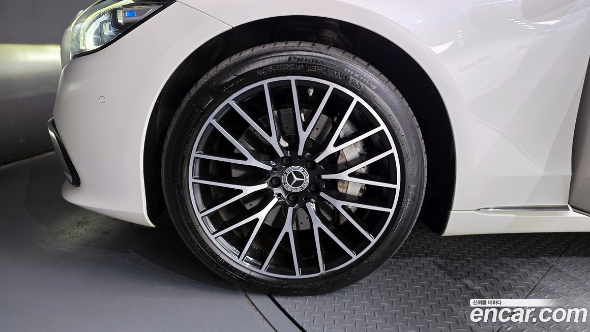 Mercedes-Benz S-Class 2022