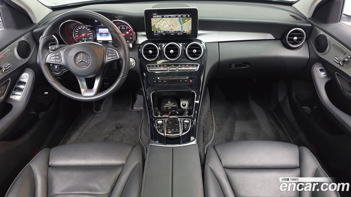 Mercedes-Benz C-Class 2018
