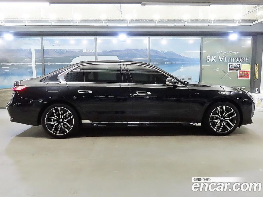 BMW 7-Series 2024