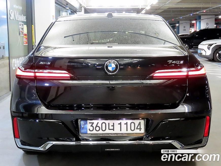 BMW 7-Series 2024