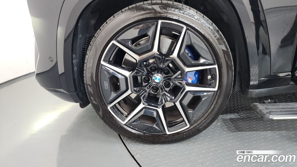 BMW XM 2025