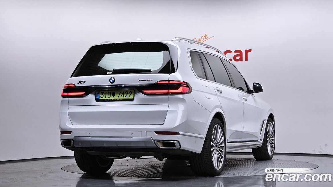 BMW X7 2025