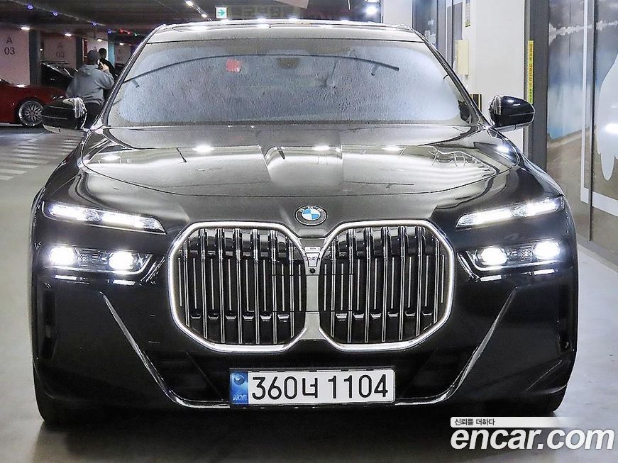 BMW 7-Series 2024
