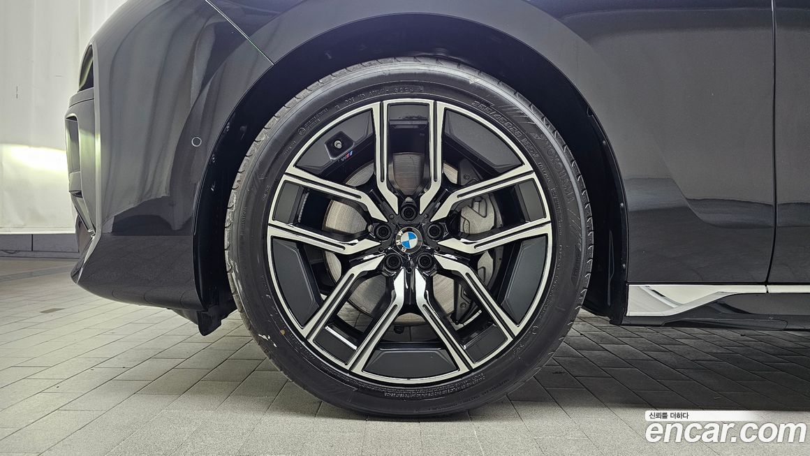 BMW 7-Series 2025