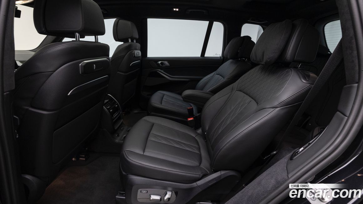 BMW X7 2024