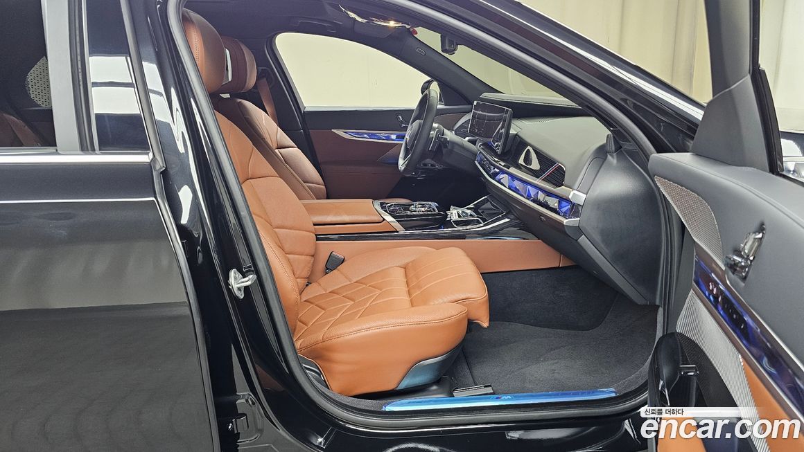 BMW 7-Series 2025