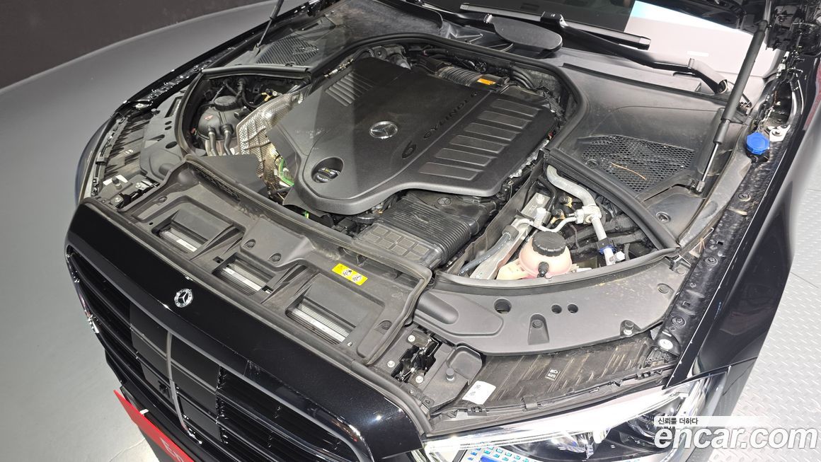Mercedes-Benz S-Class 2026