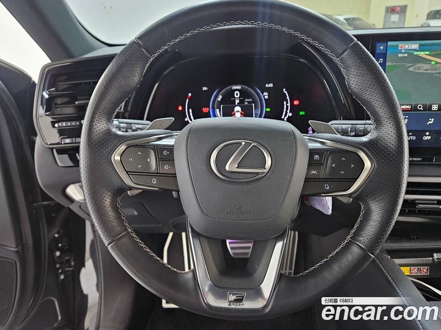 Lexus RX 2024