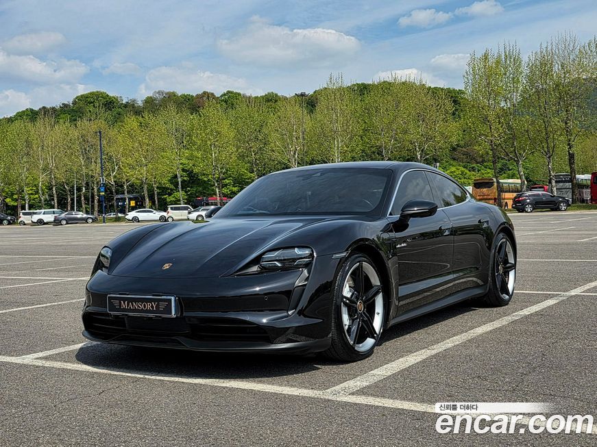 Porsche Taycan 2021