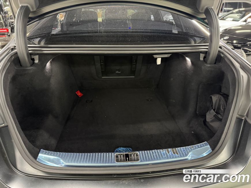 Mercedes-Benz S-Class 2022