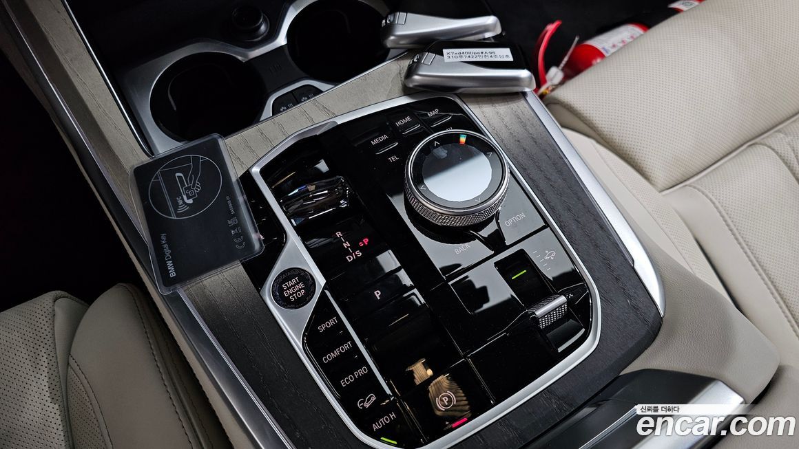BMW X7 2025