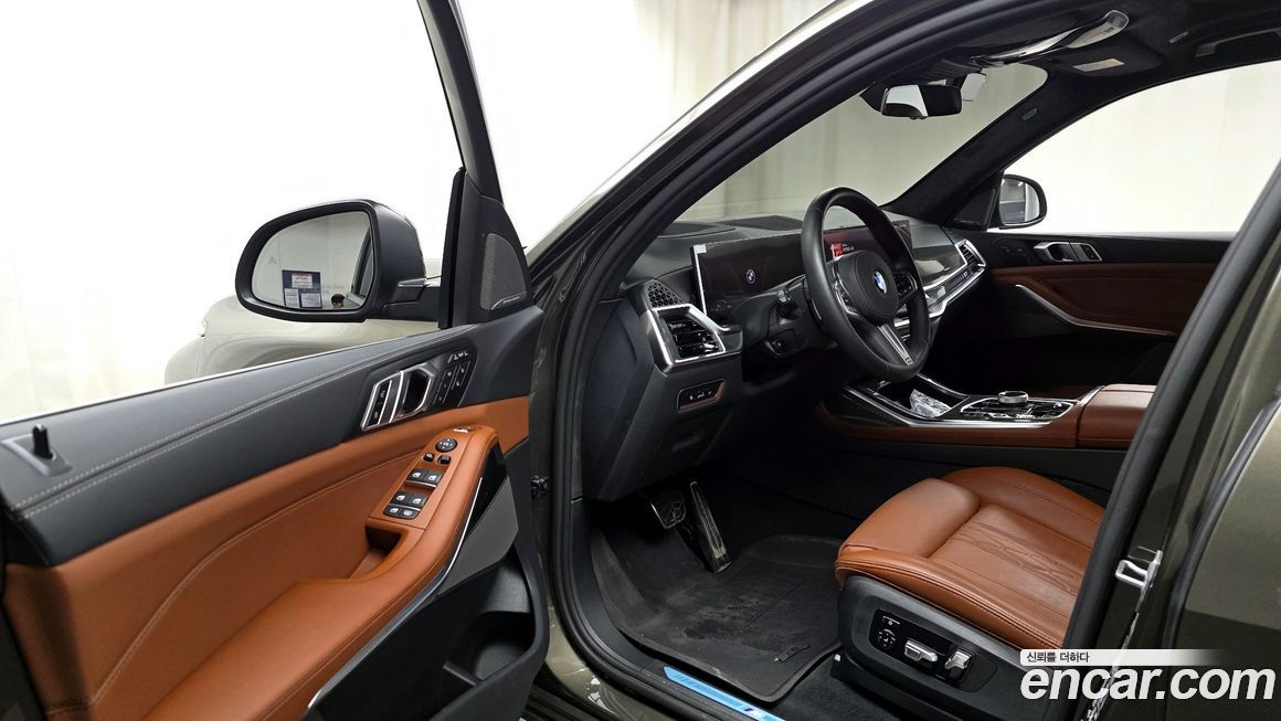 BMW X7 2025