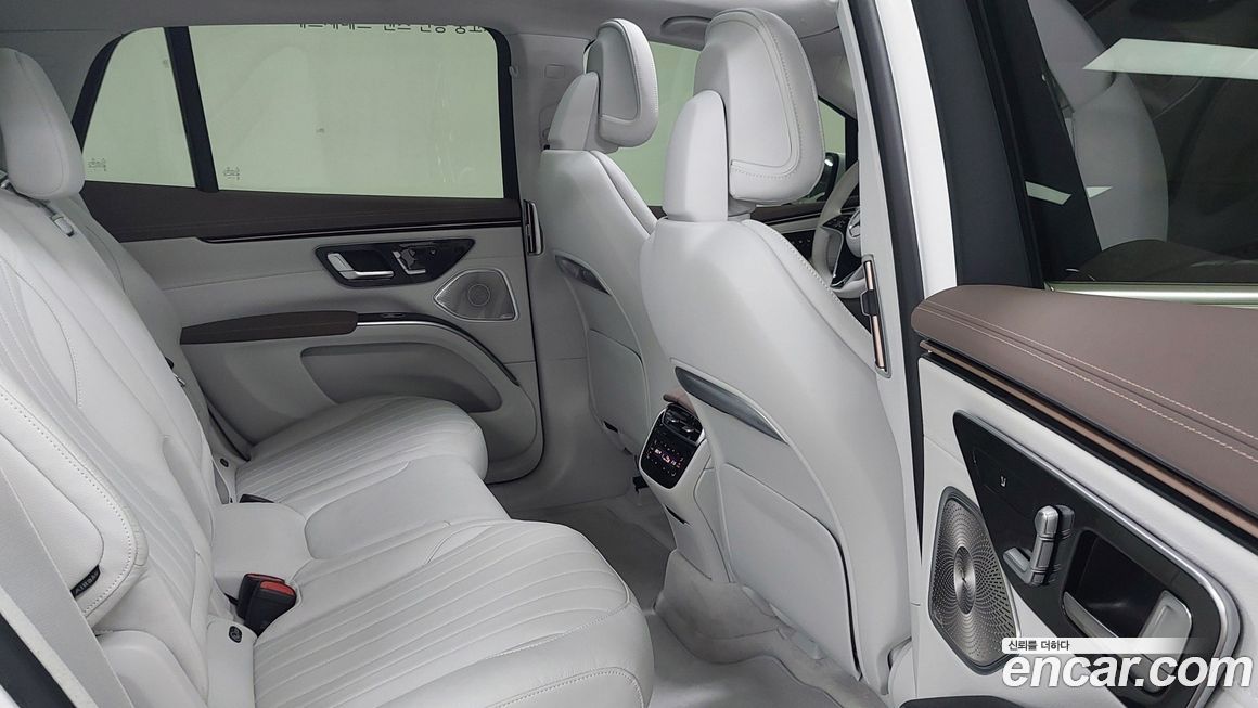 Mercedes-Benz EQS 2025