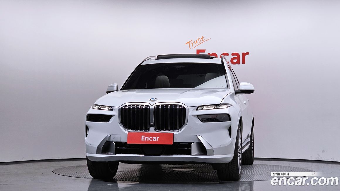 BMW X7 2025