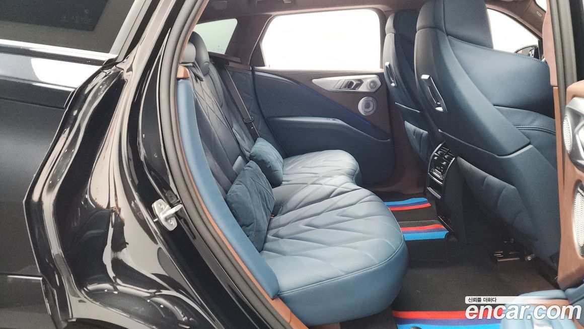 BMW XM 2025