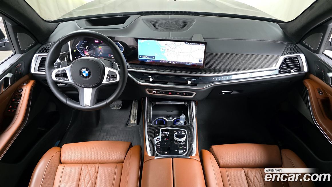 BMW X7 2025