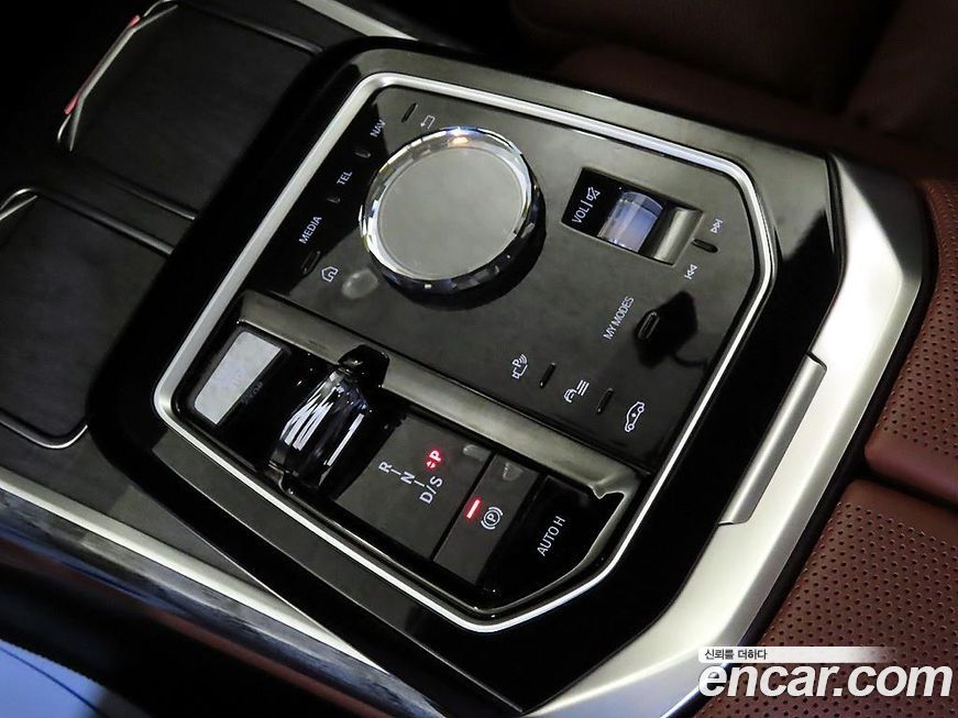 BMW 7-Series 2024
