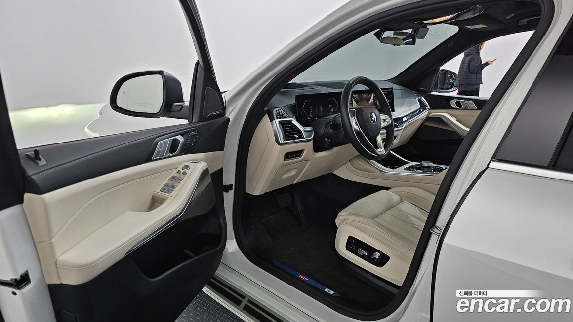 BMW X7 2025