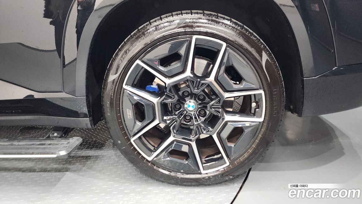 BMW XM 2025