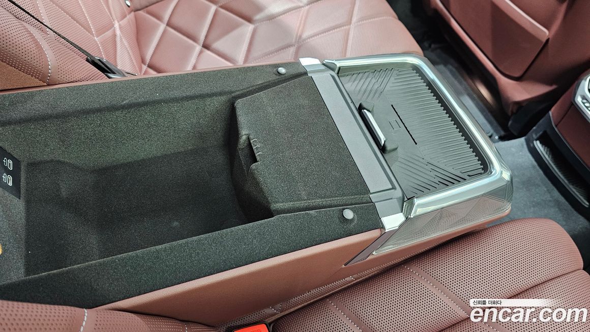 BMW 7-Series 2024