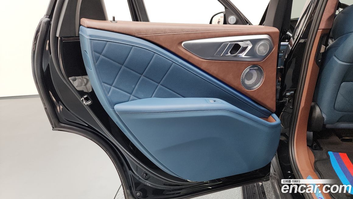 BMW XM 2025