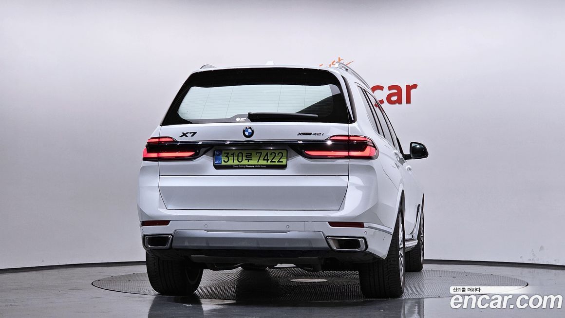 BMW X7 2025