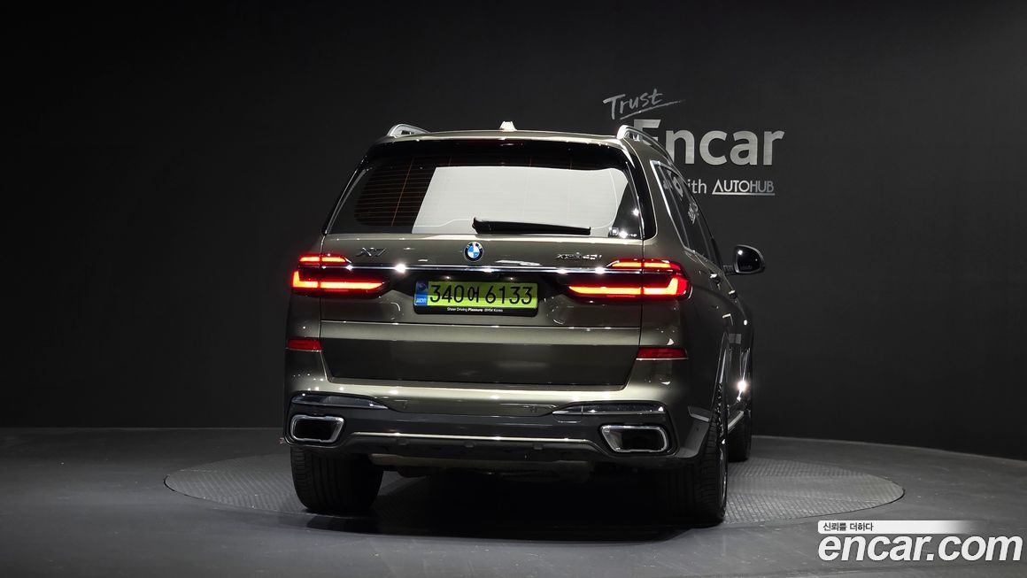 BMW X7 2025