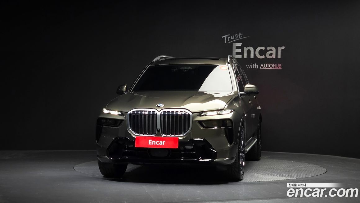 BMW X7 2025