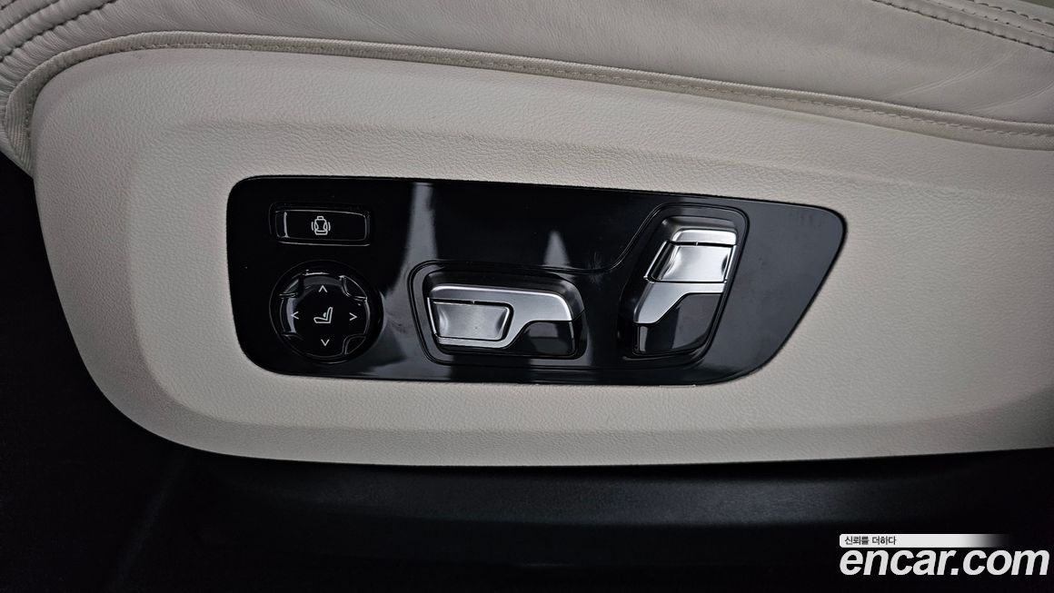BMW X7 2025