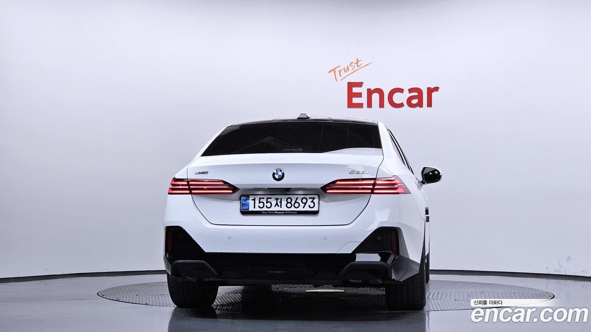 BMW 5-Series 2025